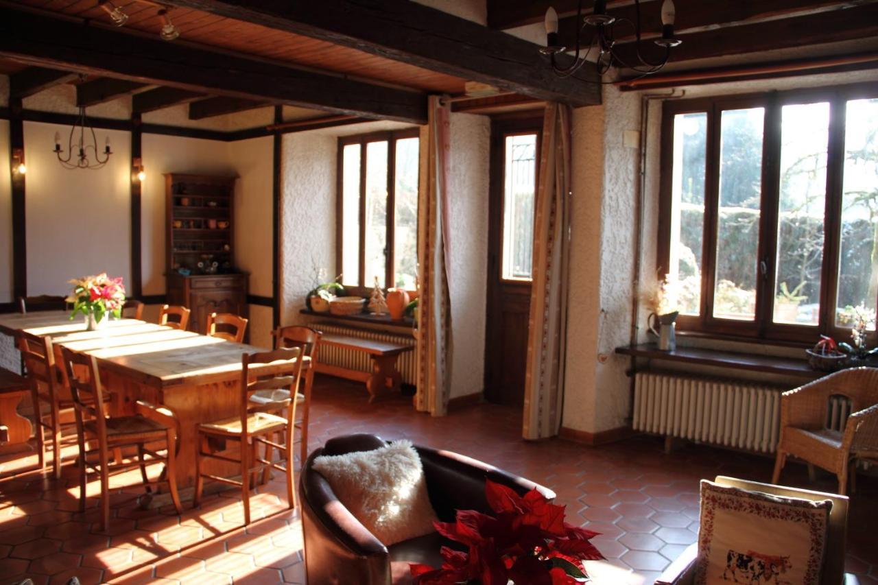 Maison De Marie Doussard Bagian luar foto