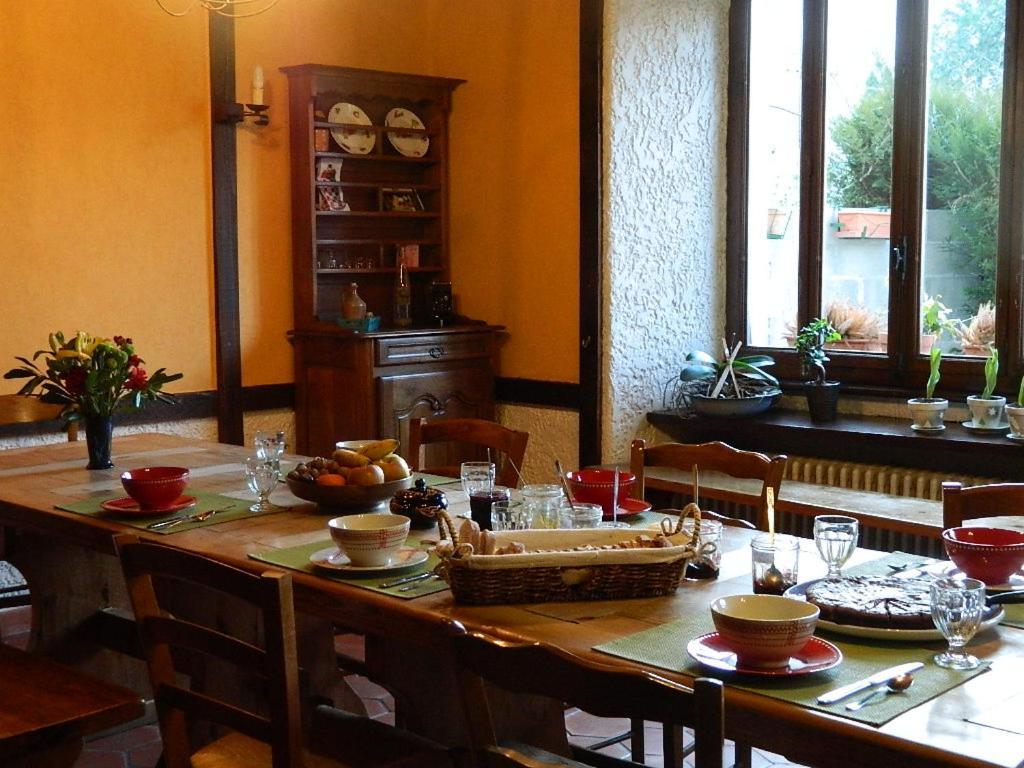 Maison De Marie Doussard Bagian luar foto